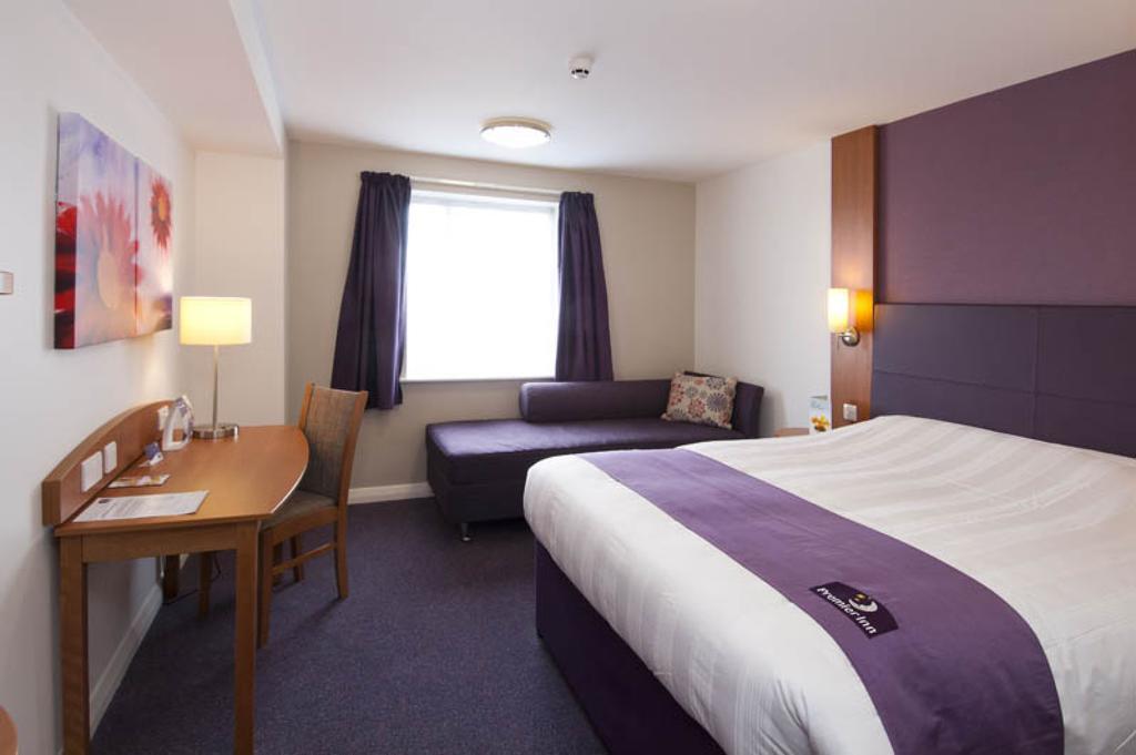Premier Inn Glasgow City - Buchanan Galleries Стая снимка