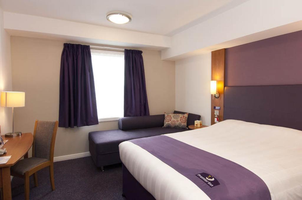 Premier Inn Glasgow City - Buchanan Galleries Стая снимка