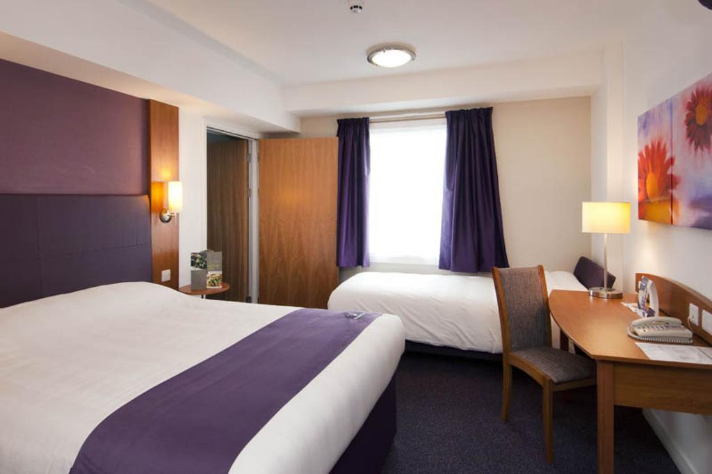 Premier Inn Glasgow City - Buchanan Galleries Стая снимка