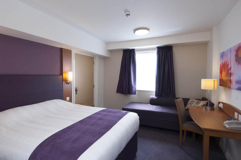 Premier Inn Glasgow City - Buchanan Galleries Стая снимка